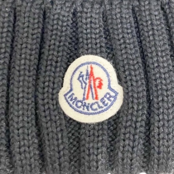 SOLD MONCLER  Real Fox Fur Pom Pom Knit Wool Beanie Authentic - Picture 8 of 11